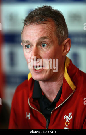 Wales Squad benannt nach dem RBS 6 Nations - Vale Resort. Wales Assistant Coach Rob Howley während der Ankündigung der Mannschaft in Wales im Vale Resort, Hensol. Stockfoto