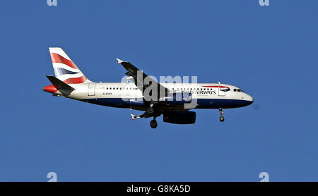 Flugzeug-Lager - Heathrow Flughafen Stockfoto