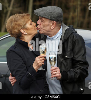 1 Million Sieg bei einer Fotozelle im MacDonald Crutherland House in East Kilbride, Schottland. Stockfoto