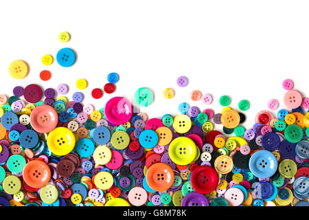 Bunte Knöpfe auf einem weißen Hintergrund Stockfoto