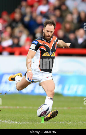 Hull KR gegen Castleford Tigers - First Utility Super League - KC LightStream Stadium. Luke Gale, Castleford Tigers Stockfoto