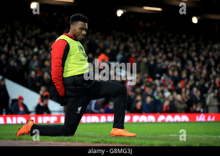 West Ham United / Liverpool - Emirates FA Cup - vierte Runde Replay - Upton Park. Daniel Sturridge aus Liverpool erwärmt sich während des vierten Spiels des Emirates FA Cup im Upton Park, London, auf der Touchline. Stockfoto