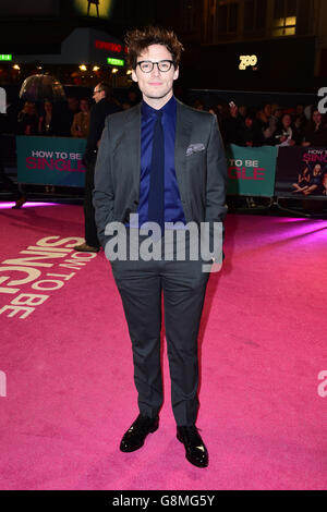 Sam Claflin bei der Europa-Premiere von How to Be Single im Vue West End am Leicester Square, London. DRÜCKEN SIE VERBANDSFOTO. Bilddatum: Dienstag, 9. Februar 2016. Siehe PA Story SHOWBIZ Single. Das Foto sollte lauten: Ian West/PA Wire Stockfoto