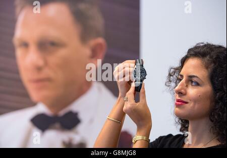 James Bond Auktion Stockfoto