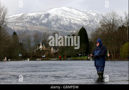 Stirling Rat Saisoneröffnung Fischerei Stockfoto