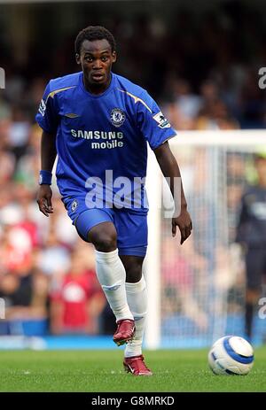 Fußball - FA Barclays Premiership - Chelsea / Arsenal - Stamford Bridge. Michael Essien, Chelsea Stockfoto