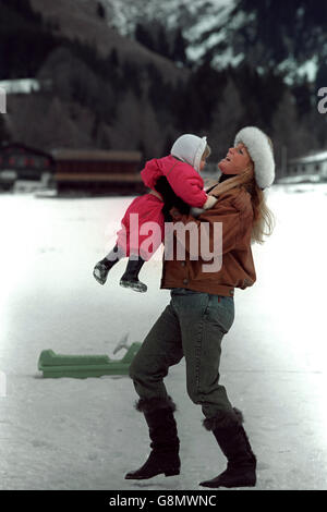 Herzogin von York und Prinzessin Beatrice - Klosters, Schweiz Stockfoto