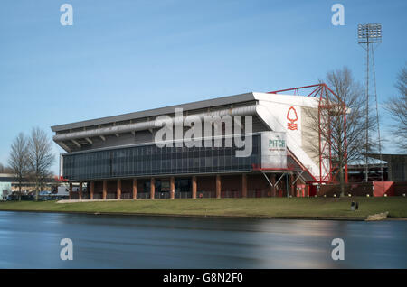 Nottingham Forest - City Ground. Ein allgemeiner Blick auf den City Ground, Heimat des Nottingham Forest. Stockfoto