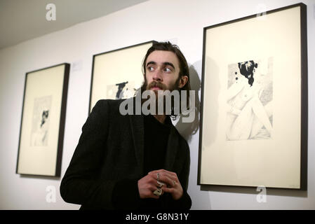 Fast schön - Keaton Henson - Alkin Ausstellungsraum Stockfoto