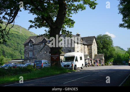 Die Viehtreiber Inn, Inverarnan, Loch Lomond, Schottland, UK. Stockfoto