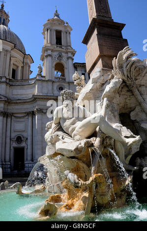 Fontana dei Quattro Fiumi, Brunnen der vier Flüsse, Piazza Navona, Rom, Italien, Europa Stockfoto