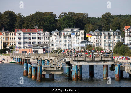 Stadtbild mit Pier, Seebad Heringsdorf, Kaiserbad, Usedom, Ostsee, Mecklenburg-Vorpommern Stockfoto