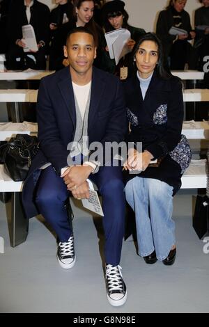 Central Saint Martins MA Front Row - London Fashionweek 2016 Stockfoto