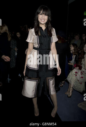 Daisy Lowe bei der Temperley Herbst/Winter 2016 London Fashion Week Show in der Lindley Hall im Vincent Square, London. Stockfoto