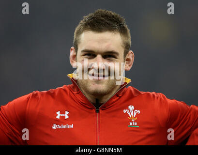 Wales Dan Lydiate während des 2016 RBS Six Nations Spiels im Fürstentum Stadium, Cardiff. Stockfoto