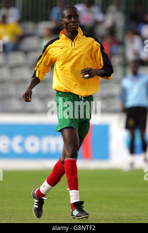 Fußball - Internationale Freundschaften - Marokko - Togo - Stade Robert Diochon. Dare Nibombe, Togo Stockfoto