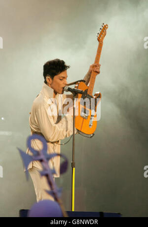 Im Fokus: Musiker Prince stirbt bei 57 21. April 2016 Aufnahmen Hop Farm Festival 2011 obligatorisch Credit: Glamourstock Stockfoto