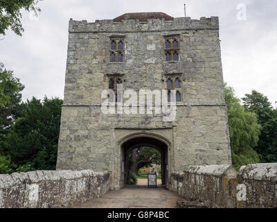 Eingang zum Michelham Priory Stockfoto