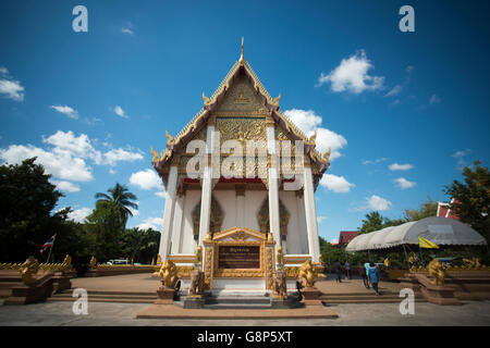 der Wat Burapharam Tempel in der Stadt Surin im Isan in Thailand. Stockfoto