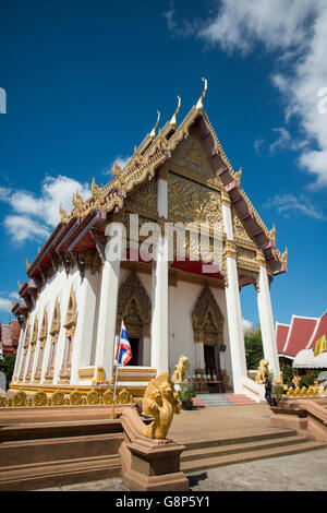 der Wat Burapharam Tempel in der Stadt Surin im Isan in Thailand. Stockfoto