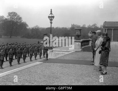 King George V - Manchester Regiment - Buckingham Palace, London Stockfoto