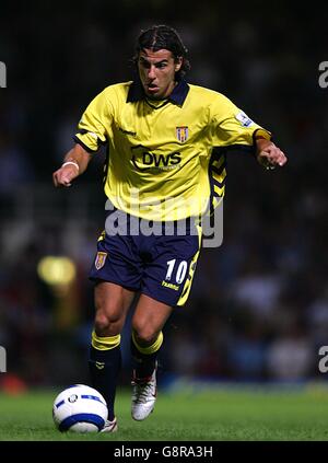 Fußball - FA Barclays Premiership - West Ham United / Aston Villa - Upton Park. Milan Baros von Aston Villa Stockfoto