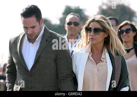 2016 Cheltenham Festival - St. Patrick Donnerstag - Cheltenham Racecourse Stockfoto