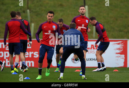 Deutschland - England - Internationale Freundschaftstraining - England Training - St. George's Park. Englands DELE Alli während einer Trainingseinheit im St. George's Park, Burton. Stockfoto