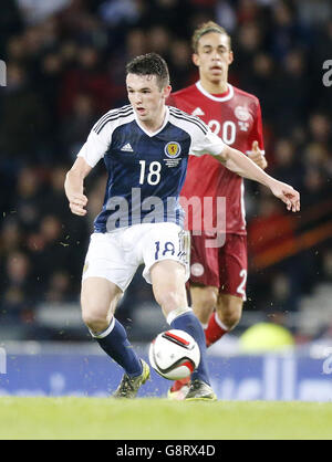 Schottlands John McGinn auf dem Ball während eines Internationalen Freunds im Hampden Park, Glasgow. Stockfoto