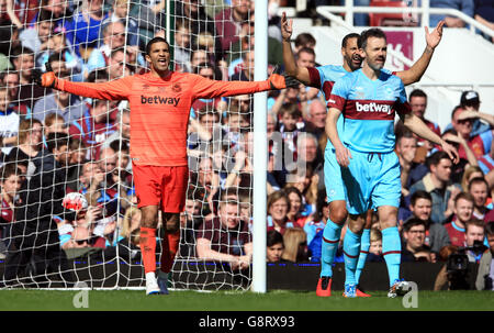 West Ham United All Stars' David James (links) und Rio Ferdinand-Appell Stockfoto