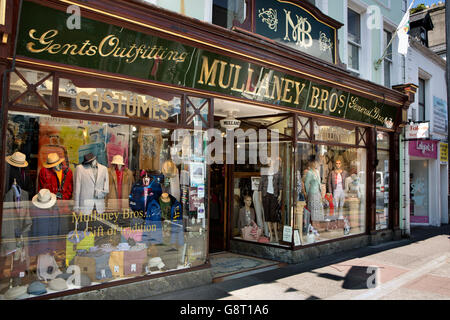 Irland, Co. Sligo, Sligo, O' Connell Street, Mullaney Brüdern Tuchmacher traditionelle Ladenfront Stockfoto