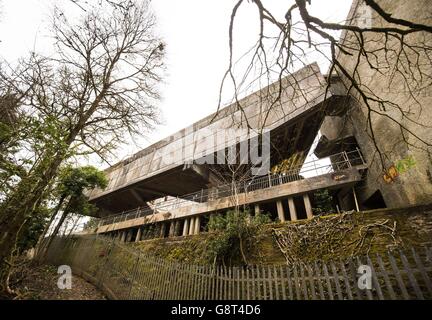 Eine Außenansicht des St. Peter's Seminary in Cardross, Argyll und Bute, da das verfiel Gebäude zu einem permanenten Kunstort werden soll, nachdem der Heritage Lottery Fund und Creative Scotland 4.2 Millionen Fördergelder zugesagt haben. Stockfoto