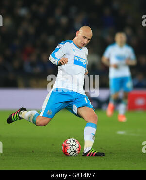 Leicester City / Newcastle United - Barclays Premier League - King Power Stadium. Jonjo Shelvey von Newcastle United Stockfoto