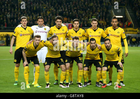 Borussia Dortmund-Mannschaftsgruppe vor dem UEFA Europa League-Viertelfinale, First Leg-Spiel im Signal Iduna Park, Dortmund. Stockfoto