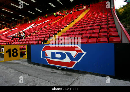 Fußball - Carling Cup - zweite Runde - Charlton Athletic gegen Hartlepool United - The Valley. Beschilderung Stockfoto