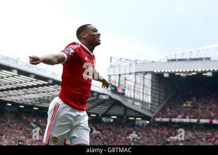 Anthony Martial von Manchester United feiert sein erstes Tor im Spiel der Barclays Premier League in Old Trafford, Manchester. Stockfoto