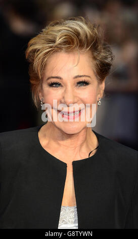 Zoe Wanamaker bei den Laurence Olivier Awards, die im Royal Opera House in London stattfinden. DRÜCKEN SIE VERBANDSFOTO. Bilddatum: Sonntag, 3 2016. April. Das Foto sollte lauten: Ian West/PA Wire Stockfoto