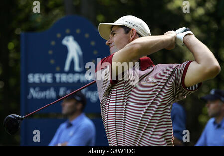 Padraig Harrington von GB & Irland in Aktion während der Seve Trophy gegen Kontinentaleuropa im Wynyard Golf Club, Billingham, Donnerstag, 22. September 2005. DRÜCKEN Sie VERBANDSFOTO. Bildnachweis sollte lauten: Owen Humphreys/PA. Stockfoto