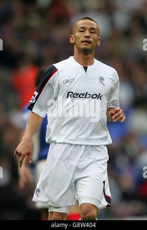 Fußball - FA Barclays Premiership - Bolton Wanderers V Portsmouth - The Reebok Stadium. Hidetoshi Nakata Von Bolton Wanderers Stockfoto