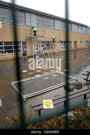 Edinburgh Schulgebäude Sicherheit Ängste Stockfoto