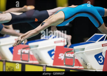 Alys Thomas tritt in der Vorrunde der Womens Open 200m Butterfly während des dritten Tages der British Swimming Championships im Tollcross International Swimming Center, Glasgow. Stockfoto