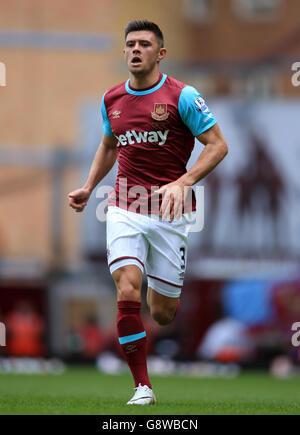 West Ham United / Arsenal - Barclays Premier League - Upton Park. Aaron Cresswell von West Ham United Stockfoto