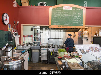 Shibuyatei, eine winzige Ramen-Shop heftete auf einer Autowaschanlage in Richmond, BC, Kanada, serviert authentische ramen Stockfoto