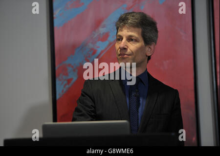 David Rowan, Redakteur des Wired Magazine, Konferenz der Europäischen Allianz der Nachrichtenagenturen (EANA), Grange Tower Hotel, London. Stockfoto