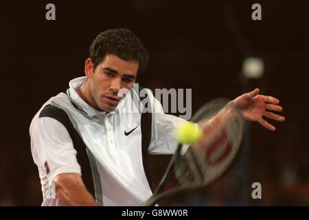 Tennis - ATP Tour Championship - Hannover, Deutschland - Pete Sampras V Jonas Bjorkman Stockfoto