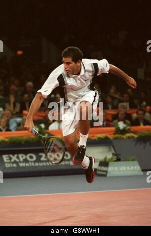 Tennis - ATP Tour Championship - Hannover, Deutschland - Pete Sampras V Yevgeny Kafelnikov Stockfoto