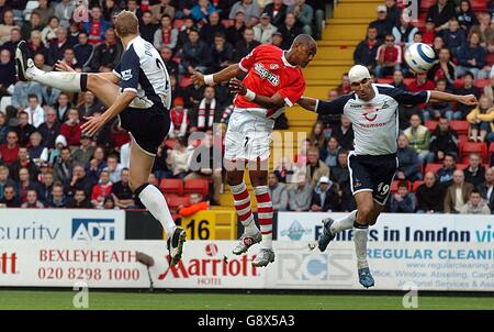 Fußball - FA Barclays Premiership - Charlton Athletic V Tottenham Hotspur - The Valley Stockfoto