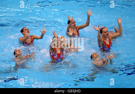 Spanien tritt im Synchronized Swimming Team Free Preliminary am dritten Tag der European Aquatics Championships im London Aquatics Centre in Stratford an. DRÜCKEN Sie VERBANDSFOTO. Bilddatum: Mittwoch, 11. Mai 2016. Siehe PA Geschichte TAUCHEN London. Bildnachweis sollte lauten: John Walton/PA Wire. EINSCHRÄNKUNGEN: , Keine kommerzielle Nutzung ohne vorherige Genehmigung, bitte kontaktieren Sie PA Images für weitere Informationen: Tel: +44 (0) 115 8447447. Stockfoto