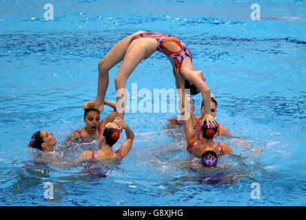 Spanien tritt im Synchronized Swimming Team Free Preliminary am dritten Tag der European Aquatics Championships im London Aquatics Centre in Stratford an. DRÜCKEN Sie VERBANDSFOTO. Bilddatum: Mittwoch, 11. Mai 2016. Siehe PA Geschichte TAUCHEN London. Bildnachweis sollte lauten: John Walton/PA Wire. EINSCHRÄNKUNGEN: , Keine kommerzielle Nutzung ohne vorherige Genehmigung, bitte kontaktieren Sie PA Images für weitere Informationen: Tel: +44 (0) 115 8447447. Stockfoto