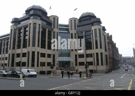 Ein Bild des Hauptquartiers des Versicherers Standard Life in Edinburgh vom 13. März 2004.der Zeitpunkt der Börsengang von Standard Life könnte verschoben werden, es sei denn, die Gruppe löst in diesem Monat Probleme mit der Stadtverwaltung, wurde heute berichtet.Montag, 10. Oktober 2005. Siehe PA Story CITY Standard. DRÜCKEN SIE ASOCIATION PHOTO. Auf dem Foto sollte David Ceskin/PA stehen Stockfoto